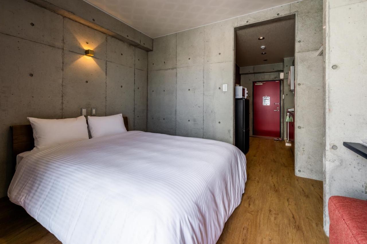 Hotel Little Island Okinawa Matsuyama Naha Bagian luar foto